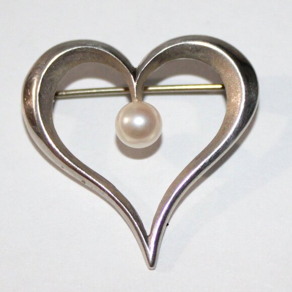 Sterling Silver Cultured Pearl Heart Brooch - Picture 1 of 5